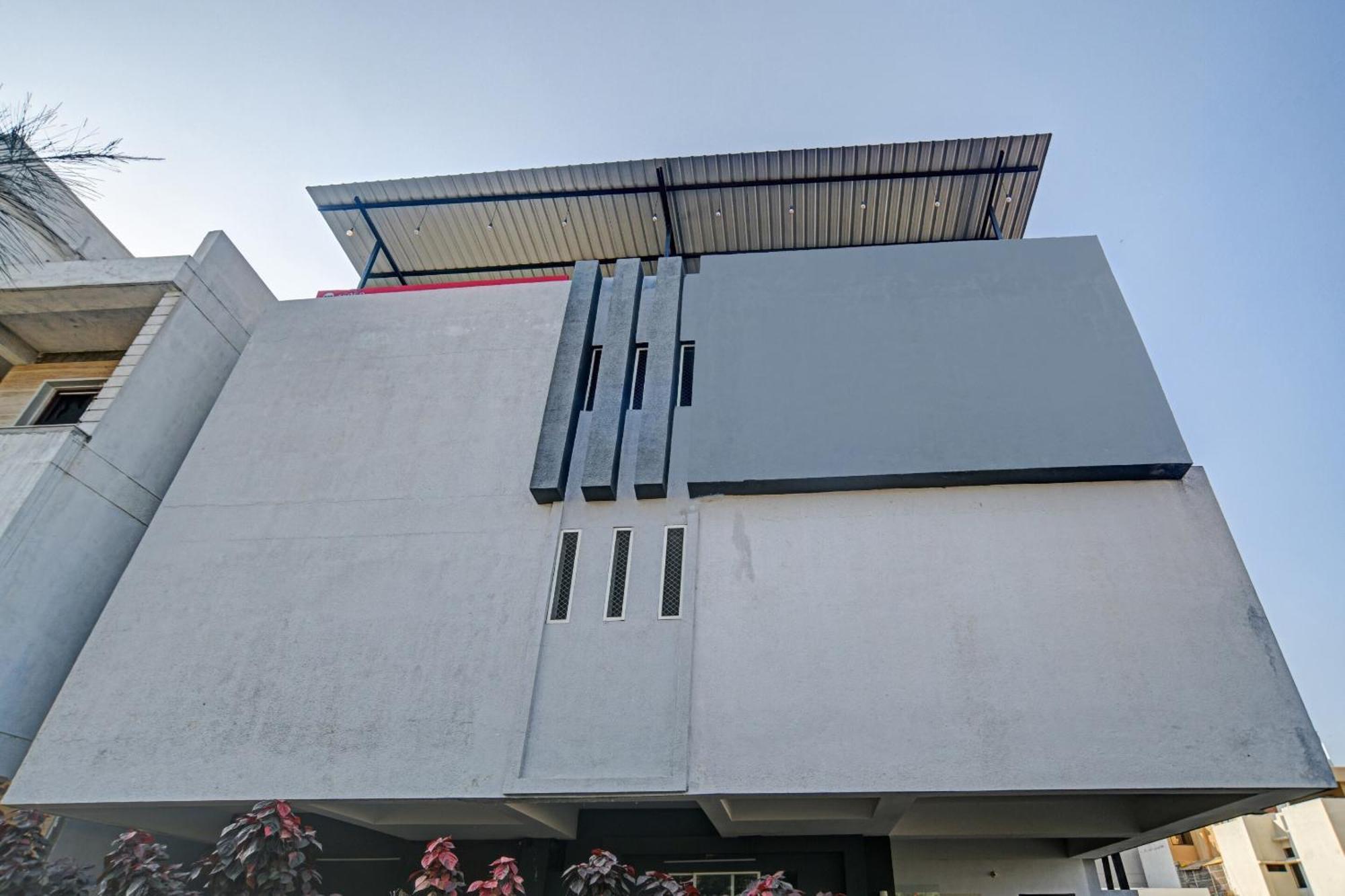 印多尔 Collection O The Eternity Near Lig Sqaure酒店 外观 照片